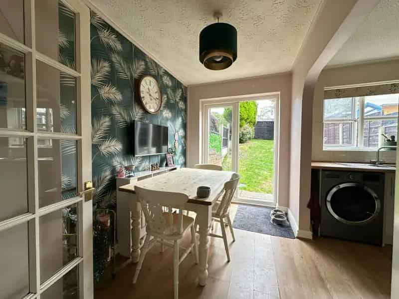 2 bed property for sale