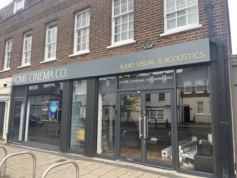 Refurbished Double Retail Unit with Parking