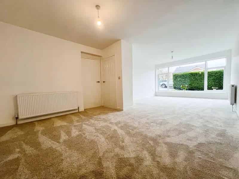 3 Bedroom Bungalow for Sale in Harwood
