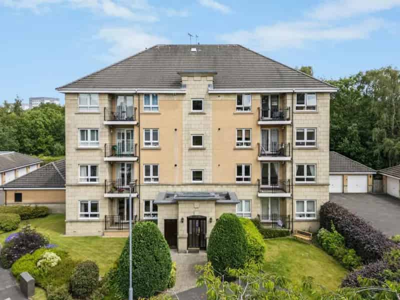 2 Bedroom Apartment for Sale in Scotland