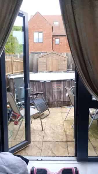 3 Bed House Coulsdon  Driveway Parking Solar Panels Garden
