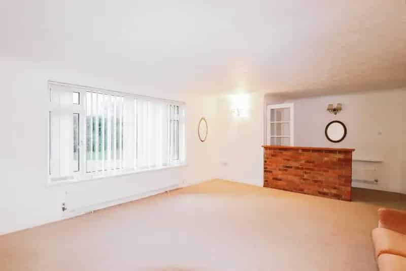 4 Bedroom Family Home with Garage and Off Road Parking