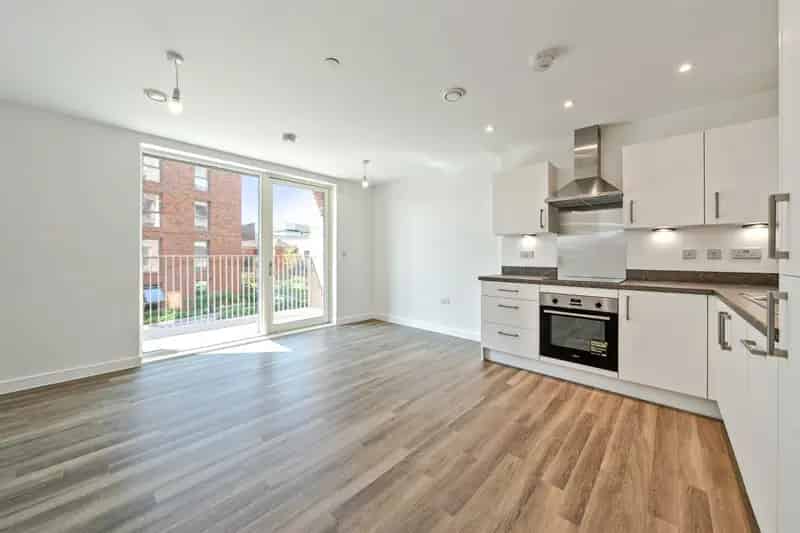 Maidenhead 1-Bedroom Apartment: Modern, Convenient, and Energy Efficient