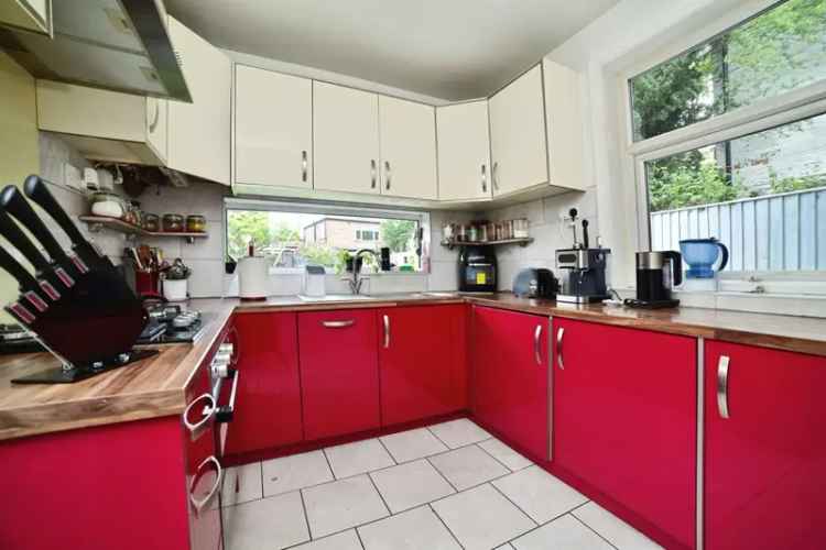 4 Bed Semi-Detached House in Cottingham