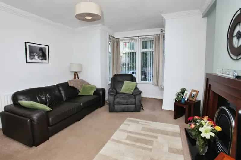 3 Bedroom Semi-Detached House in Caerphilly