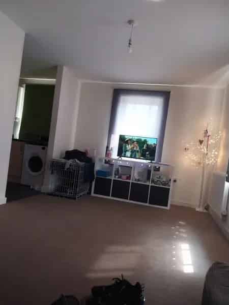 Large One Bedroom Flat Near Town Centre and Train Station Bedfordshire