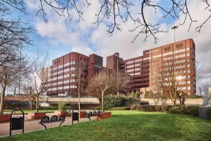 1 Bedroom Apartment to Rent Broadway Residences Luxury Apartment