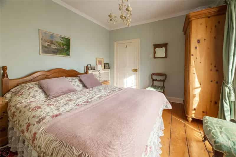 4 Bedroom Dartmouth House Georgian Charm Secret Garden