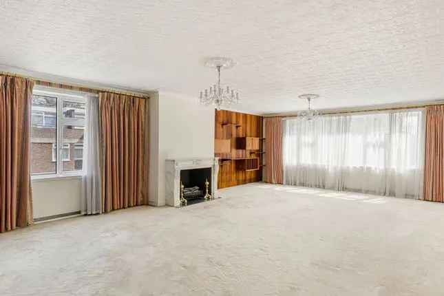 Flat for sale in Avenue Close, St John's Wood, London NW8, United Kingdom