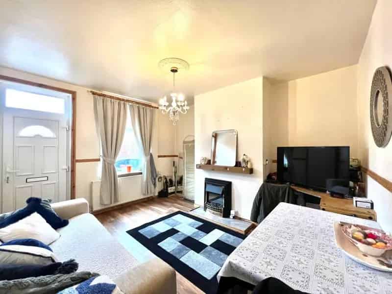 2 Bedroom House For Sale in Barnsley Town Centre