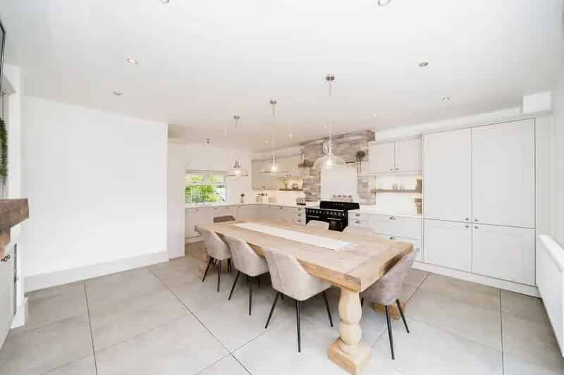 5 Bedroom Semi Detached House for Sale Sandfield Park Merseyside