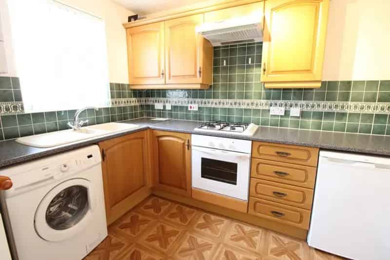 2 bedroom House
 To Rent