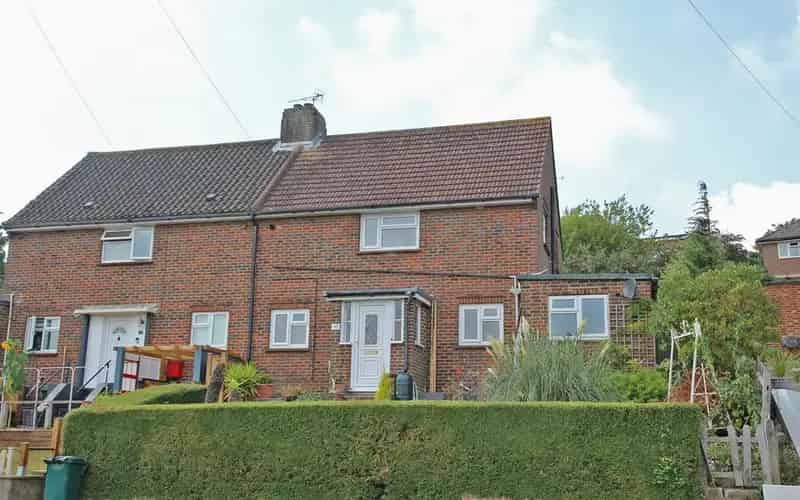 2 Bedroom Semi-Detached House for Sale