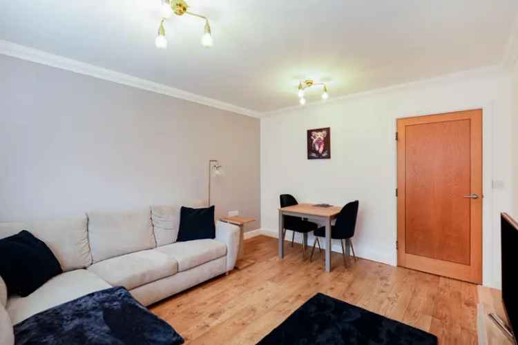 2 Bedroom Flat Near York City Walls