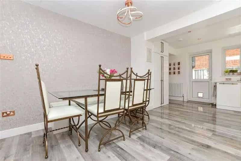 4 Bed Detached House for Sale