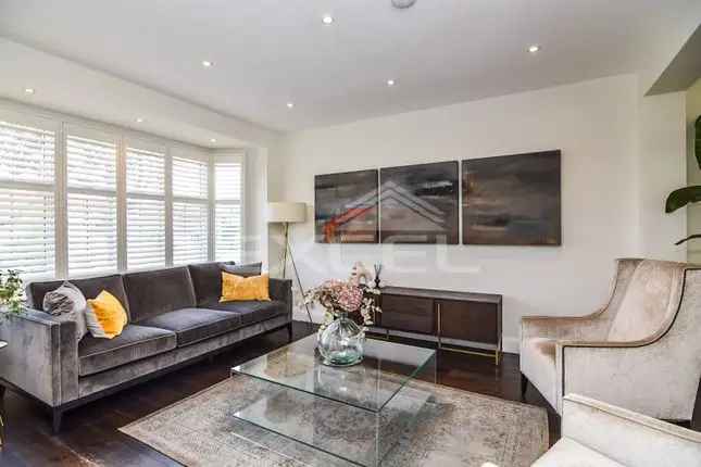 Cottage to rent in Winnington Road, East Finchley, London N2