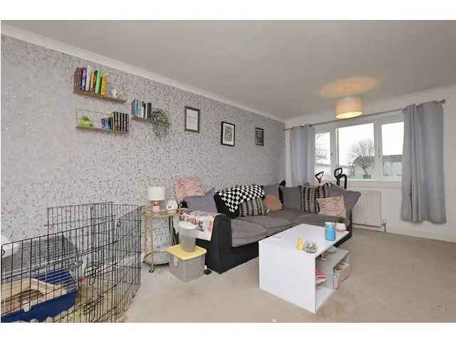 4 Bedroom End-Terraced House For Sale - Renovation Project