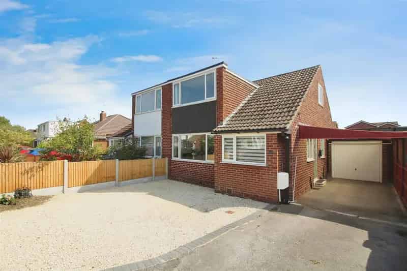 3 Bedroom Semi Detached Bungalow House to Rent