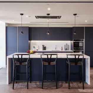 Luxury 3-Bedroom Penthouse Apartment Manchester