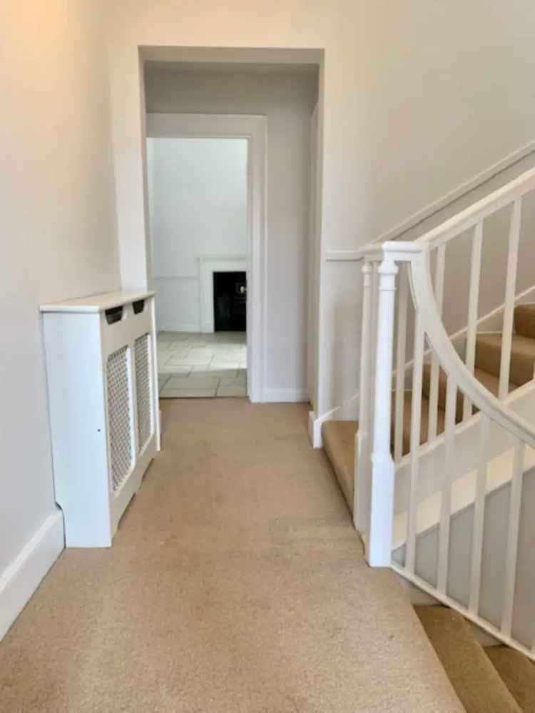 3 Bedroom Maisonette House to Rent Near Central Bath