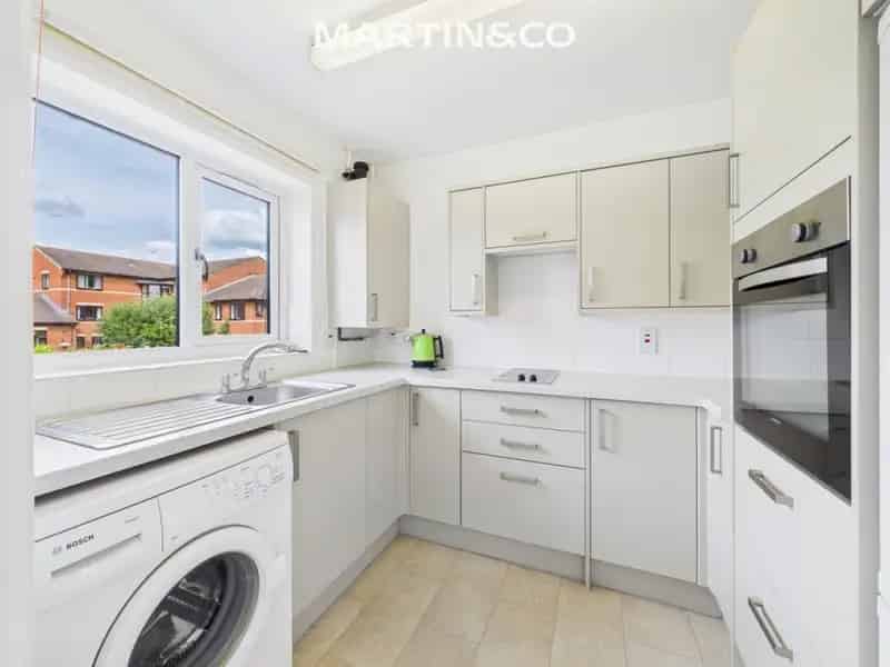 2 bedroom Bungalow
 For Sale
