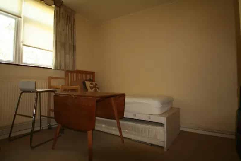 3 Bed Property for Sale in Clapham - Chain Free