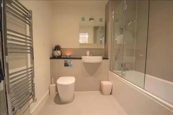 2 Bed Flat for Sale near South Harrow Tube