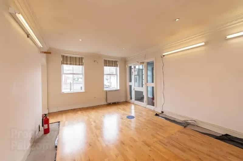 Commercial Property with Apartment Potential
