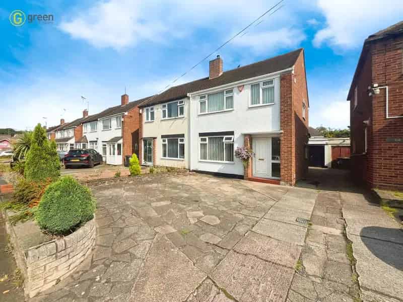 3 Bedroom Semi-Detached House for Sale