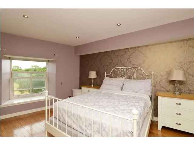 2 bedroom flat  for sale