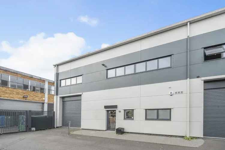 Industrial For Rent in London, England