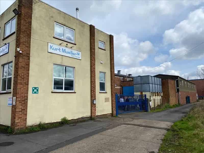 0.82 Acre Site with WorkshopFactory and Offices For Sale