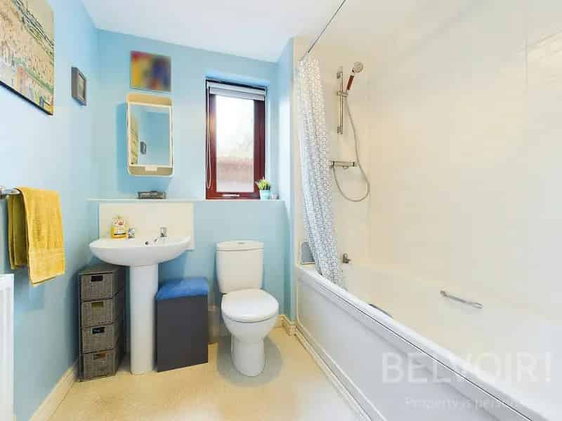 Flat For Sale , Ketley Park Road, Telford, England
