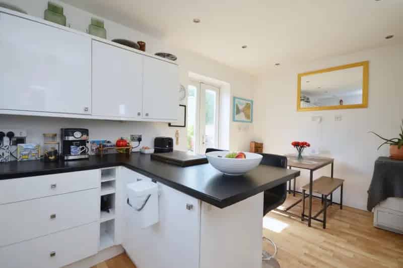 2 bedroom House
 For Sale