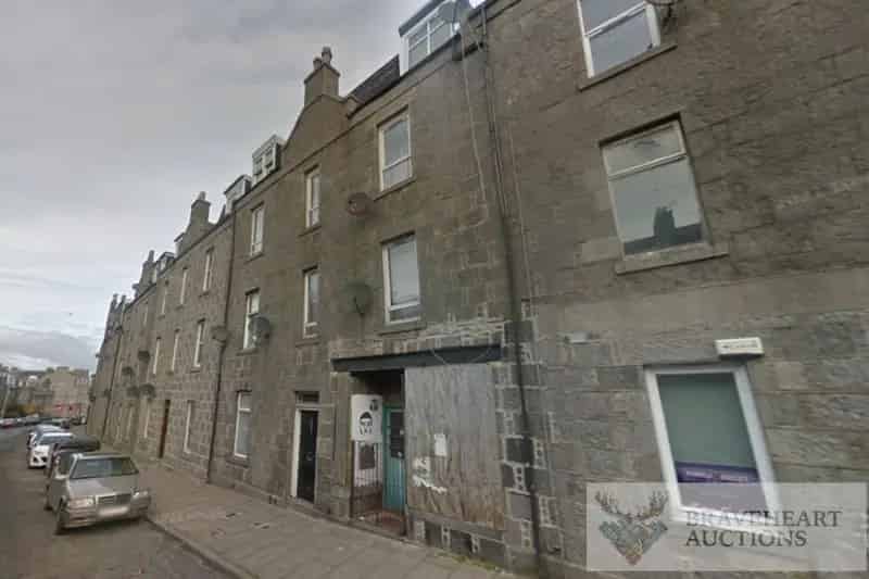 1 Bedroom Flat for Sale in Scotland