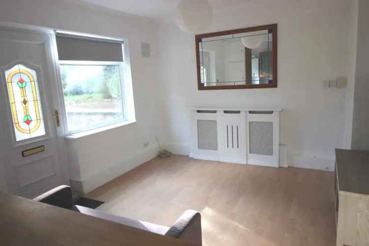 1 Bedroom Apartment House to Rent