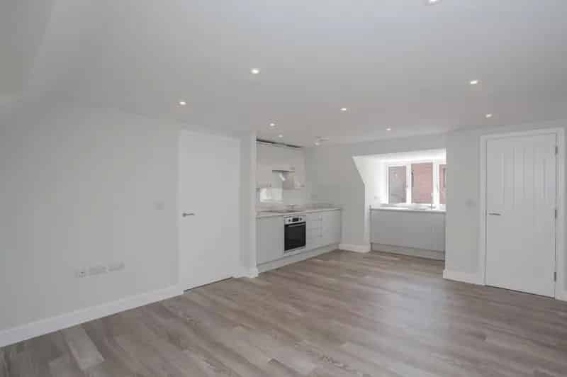 1 bed flat for sale