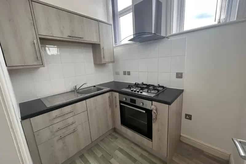 Two Bedroom Ground Floor Flat with Parking Zero Deposit Available