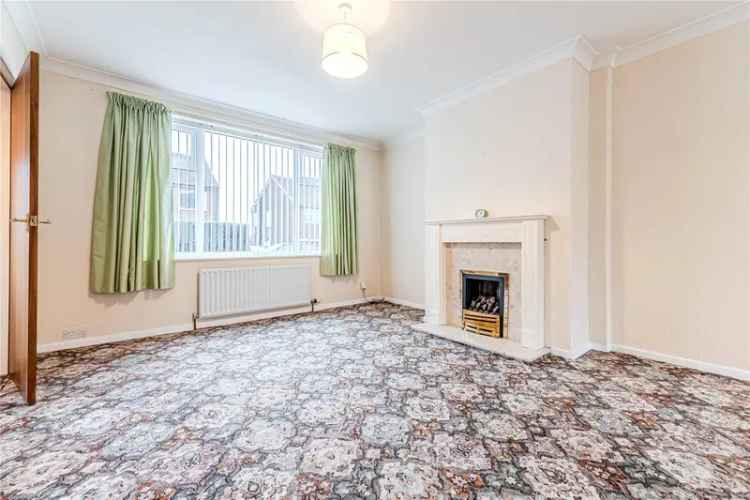 House For Sale in Leeds, England