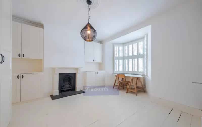 1 bedroom flat/apartment in Offley Road