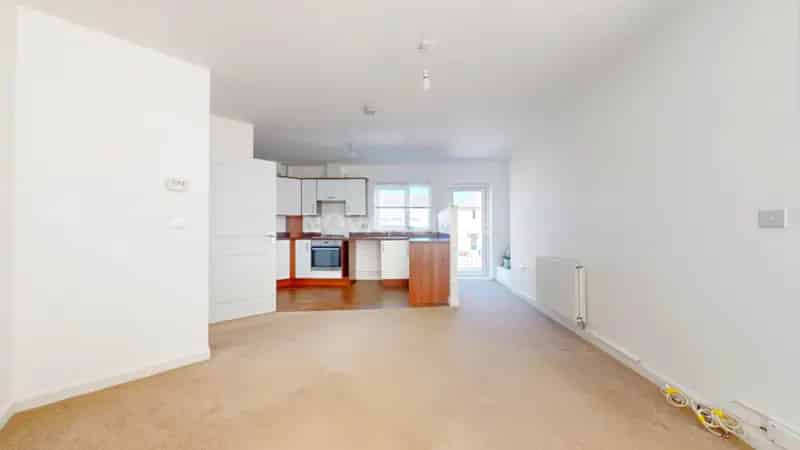2 Bedroom Flat House to Rent