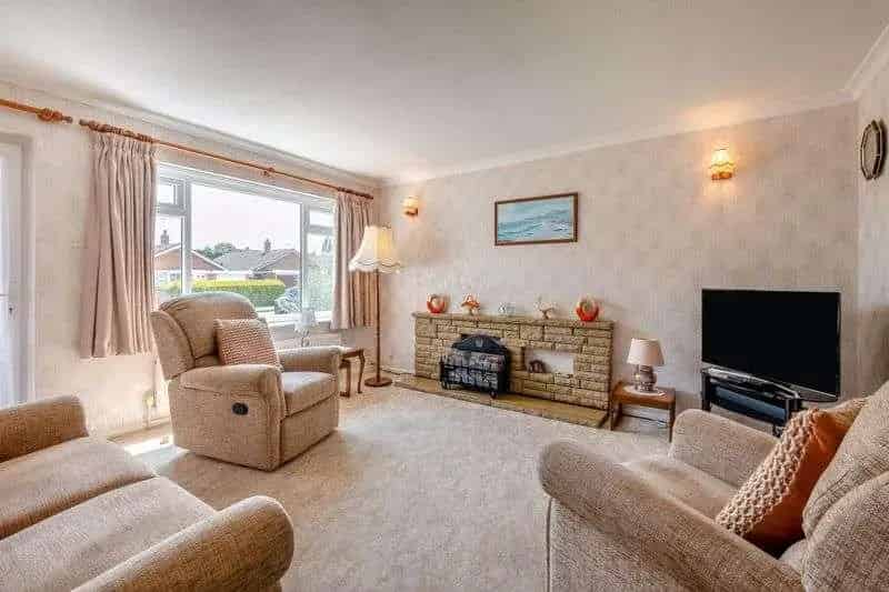 3 Bed House For Sale Near Shirley High Street