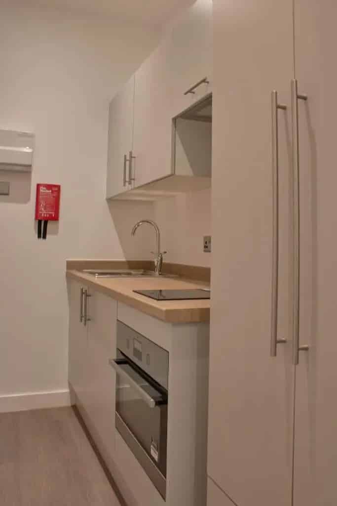 Studio Flat near Cabot Circus - Ideal for Students