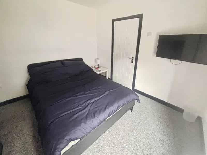 1 Bedroom Flat Room Only Shared Living Professionals Only