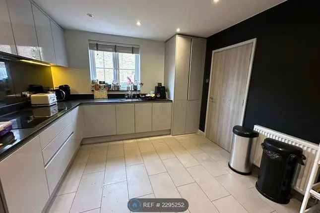 Semi-detached house to rent in Rodenhurst Road, London SW4