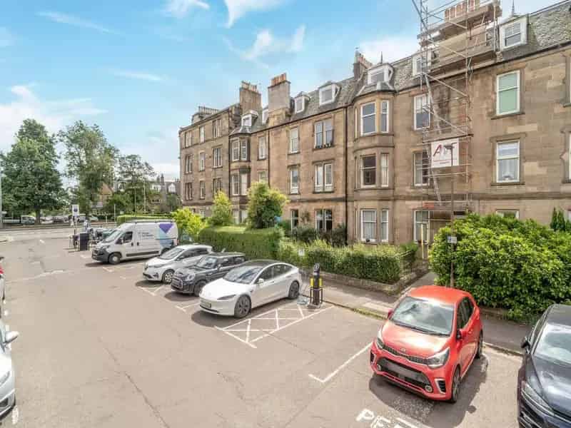 2 Bedroom Flat to Rent