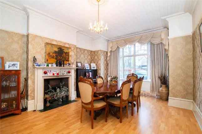 Semi Detached House Roehampton Lane London SW15