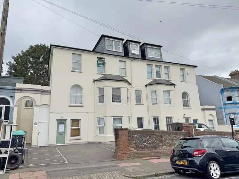 1 Bedroom Apartment for Sale in Brighton