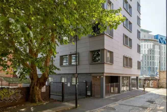 1 Bedroom Apartment City Centre Unfurnished