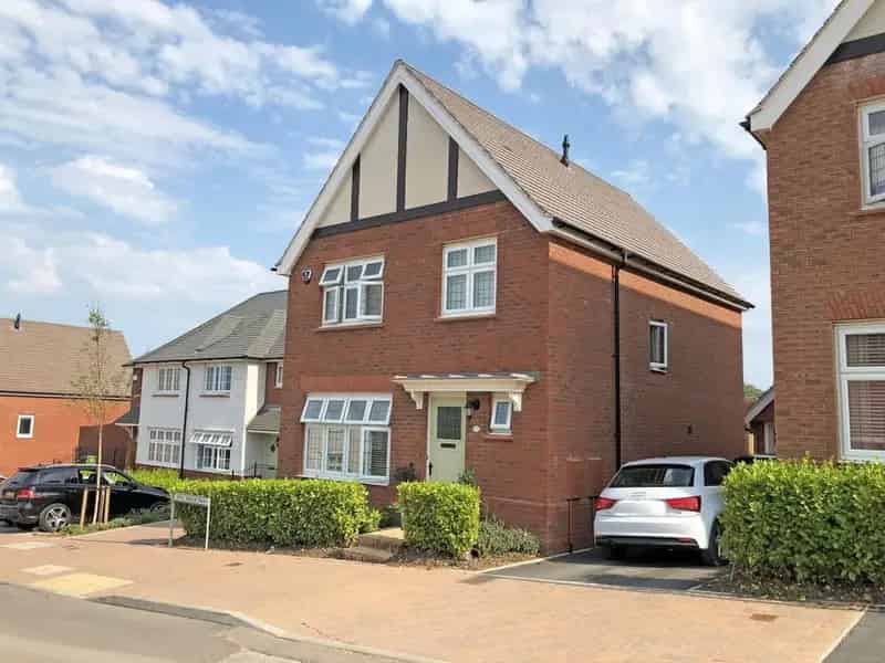 3 Bedroom Detached House for Sale in Radyr